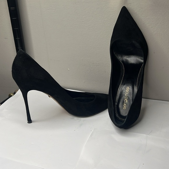 Sergio Rossi 39 / US 8.5 Black Suede Pointed Toe 4” Stiletto Heels Pumps - Picture 5 of 11